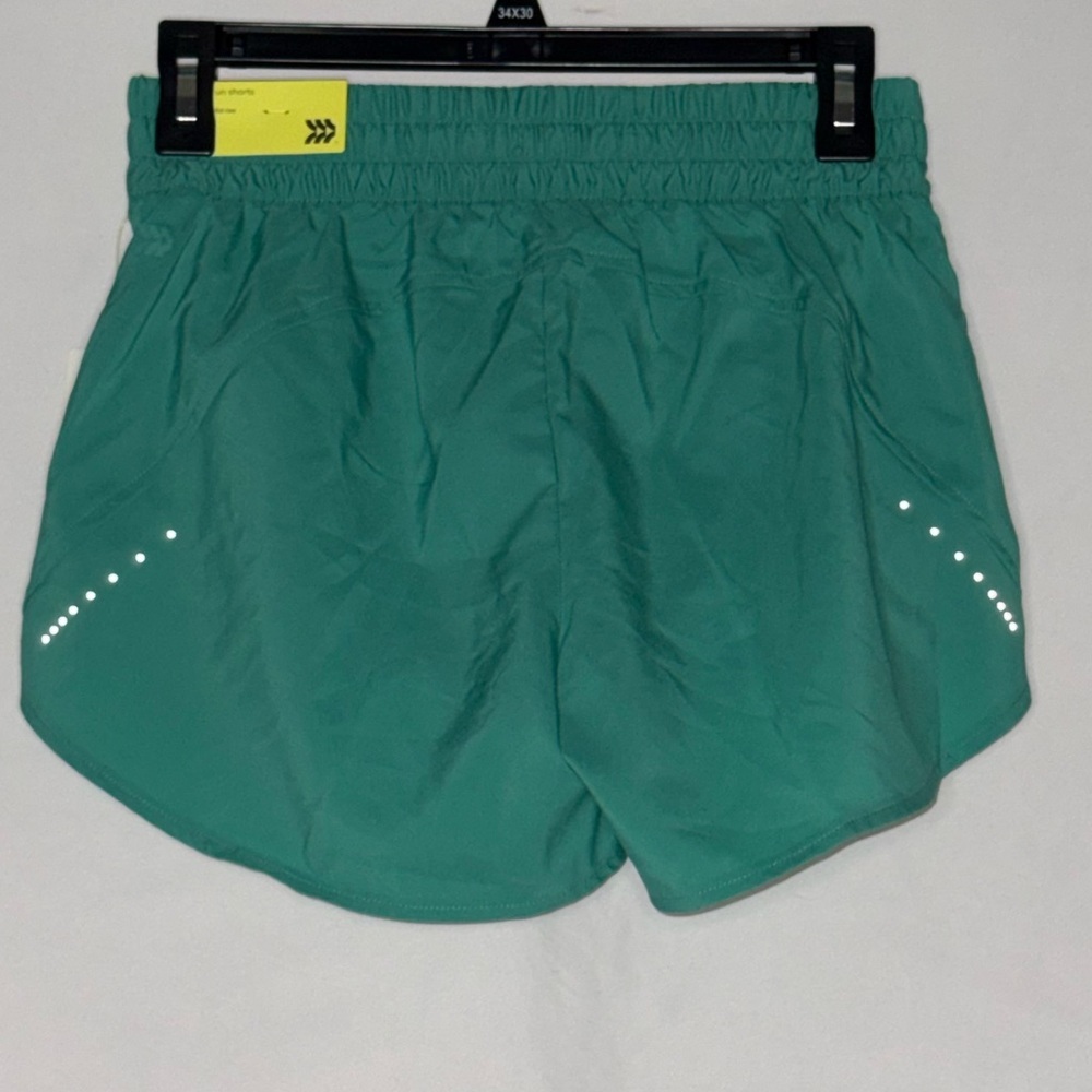 All In Motion Women’s Teal-Green Woven Mid-Rise Run Shorts 3” XS NWT - Picture 3 of 7